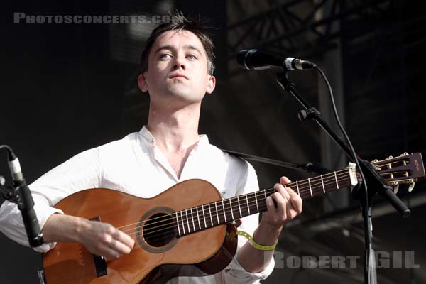 VILLAGERS - 2013-07-18 - PARIS - Parvis de l'Hotel de Ville - 